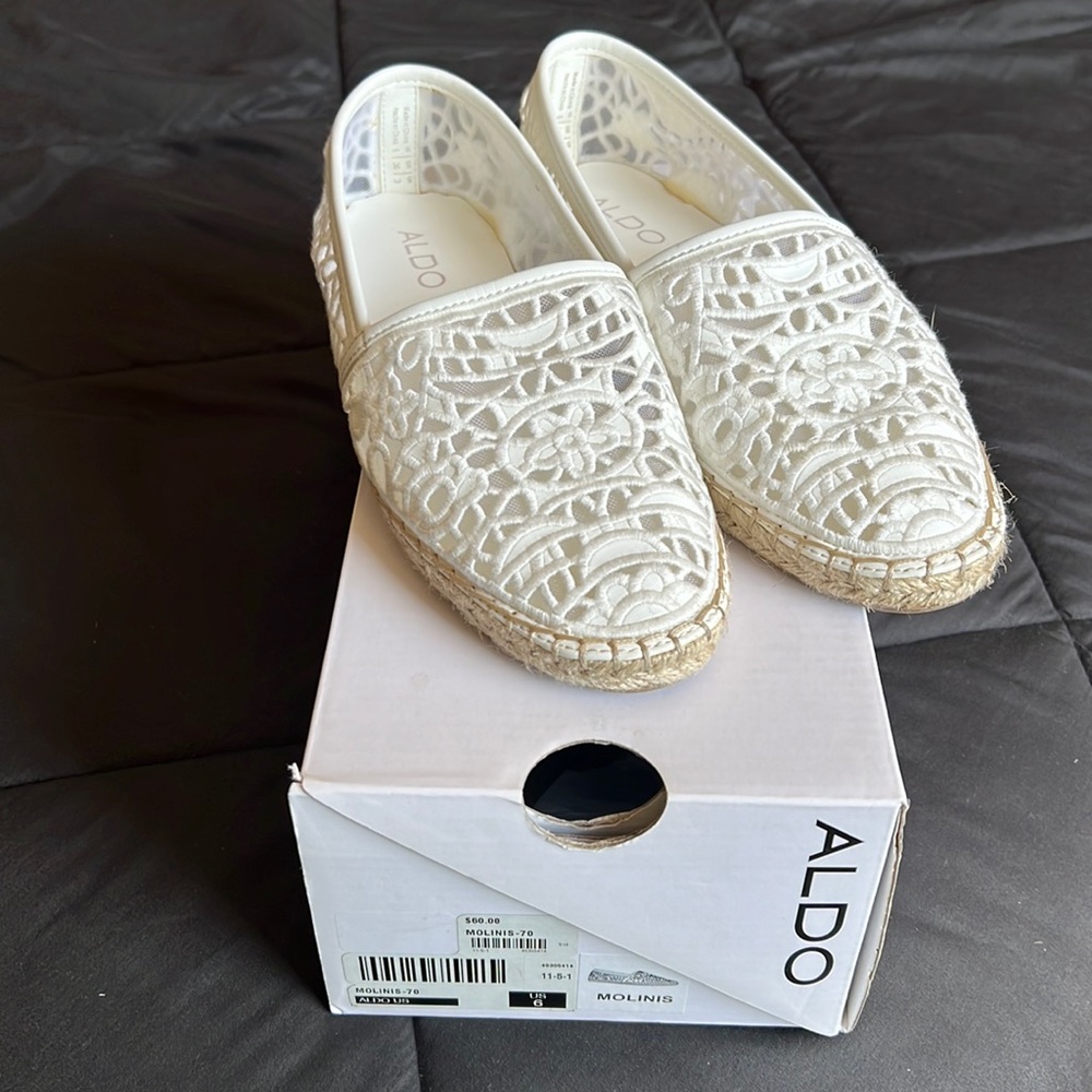 Aldo Molinis White Lace Flats
